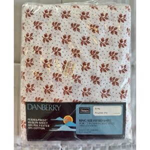 Vintage King Fitted Sheet Red White Floral 1970s Cottage Granny Core Christmas